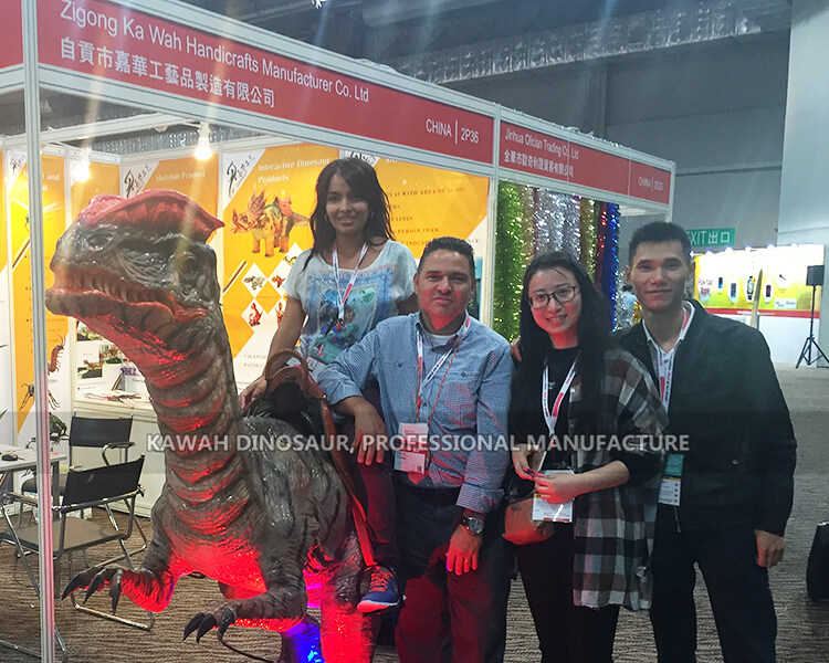 ງານວາງສະແດງແຫຼ່ງຂ່າວທົ່ວໂລກຂອງຮົງກົງ 2016 (1)